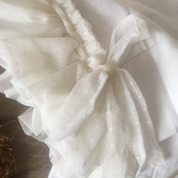 One of a kind white jeans trimmed in lace... - Picture 2 of 7